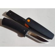 Нож FISKARS с точилкой